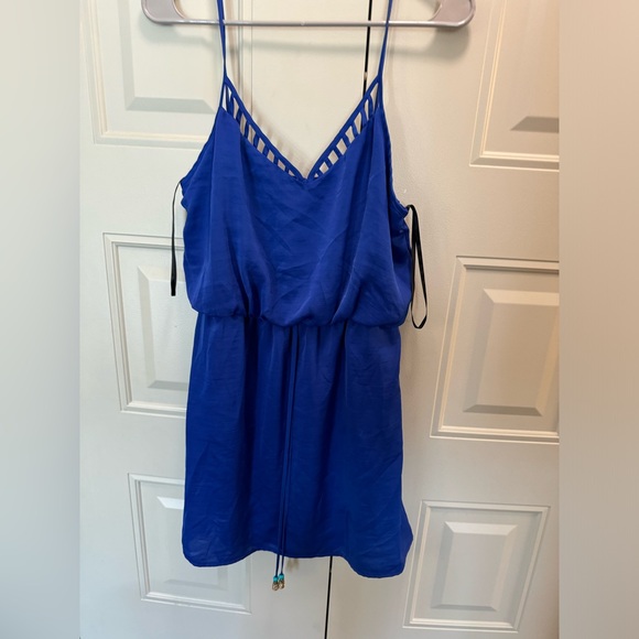 Beautiful shorts jumper - Picture 1 of 2